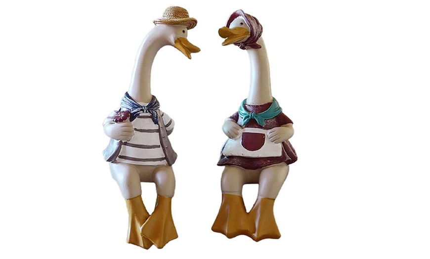 Image 2: Garden Resin Couple Duck Statue Decoration