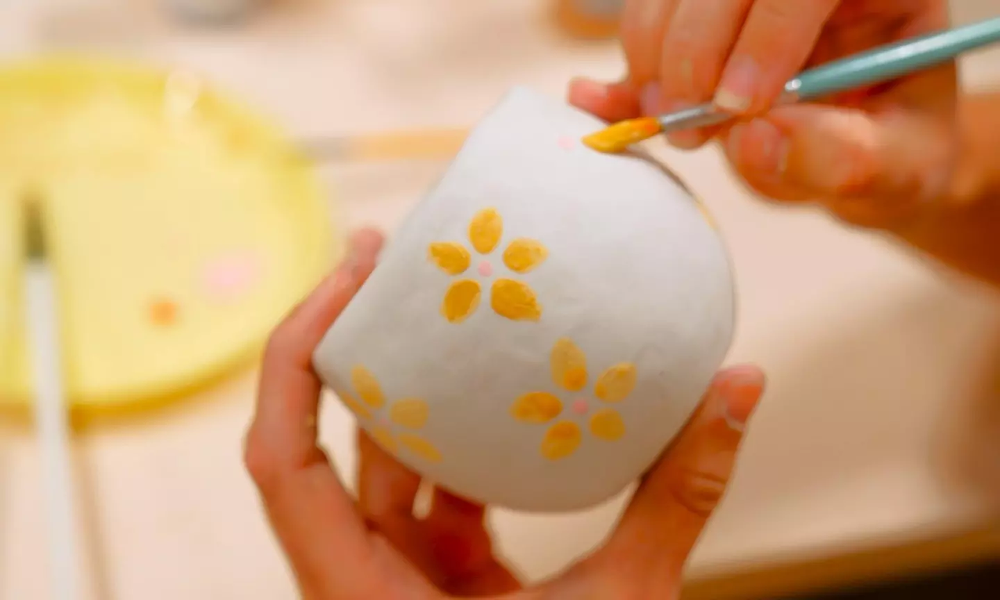 Taller de cerámica iniciación o con vino para 1, 2 o 4 personas