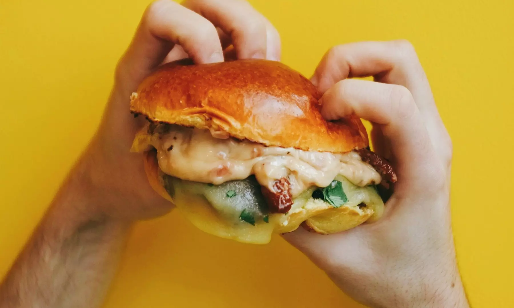 Hamburguesas y entrantes para 2 o 4 personas