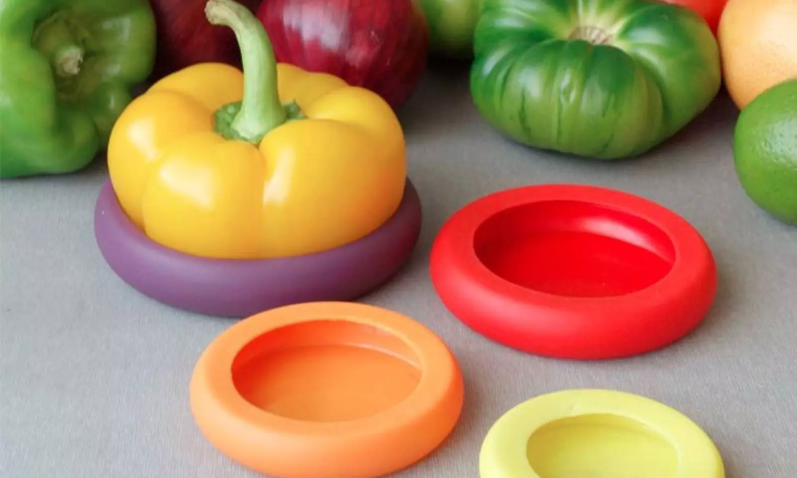 1 ou 2 lots de 4 capuchons de conservation pour les fruits et légumes entamés - Primary Image