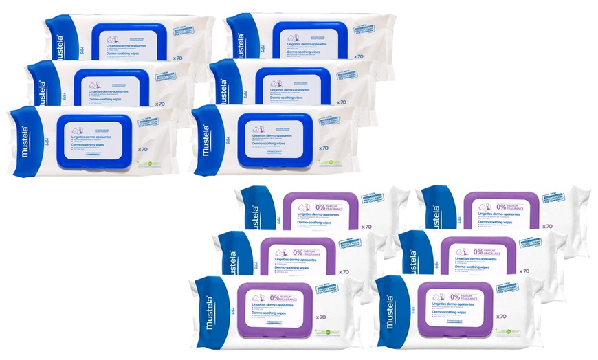 Image 1: Mustela Soothing Wipes