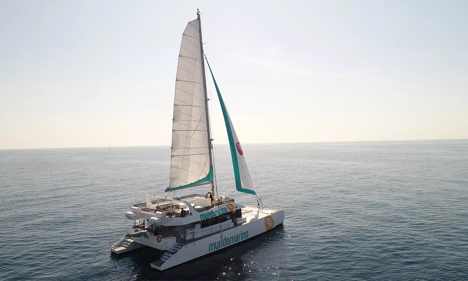 Málaga desde el mar: excursión en catamarán para 2, 4 u 8 personas