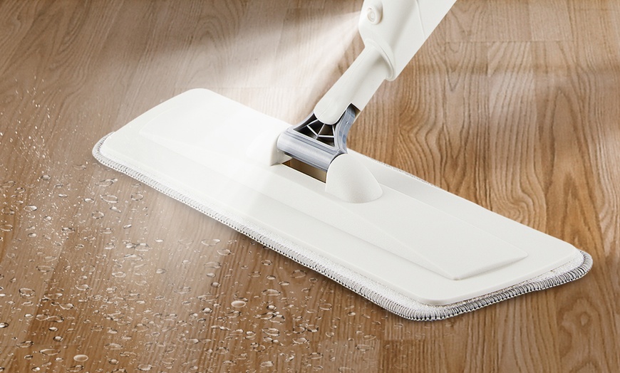 Image 5: The Cleaning Expert Spray Mop Kit with 700ml Tank