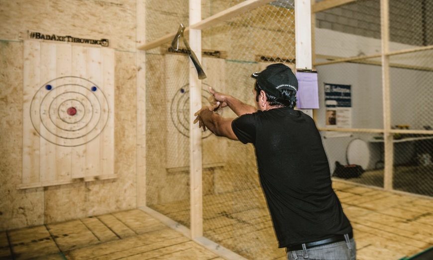 Image 3: Urban Axe Throwing