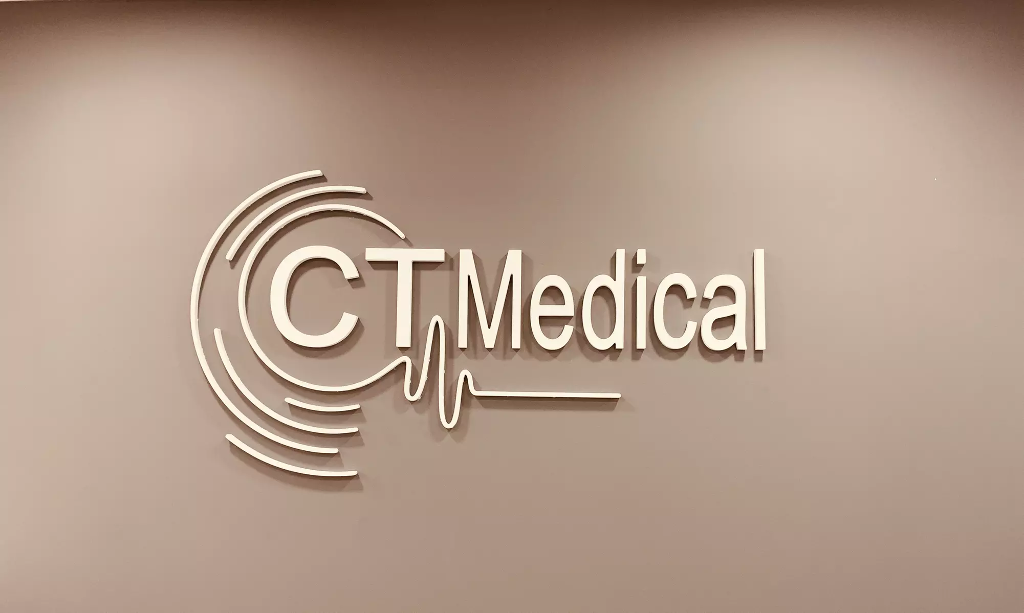 Revisión ginecológica con ecografía de útero en Ct Medical