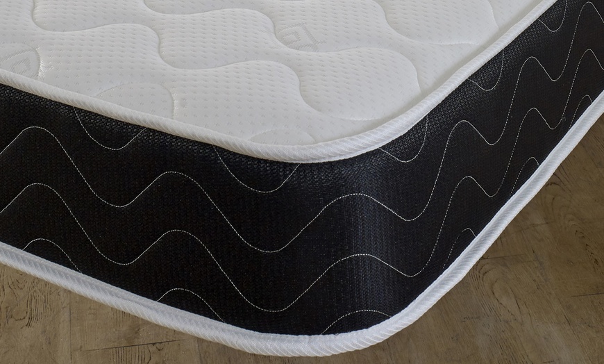 Image 3: Black Quilted Wavy Spring Memory Foam Mattress