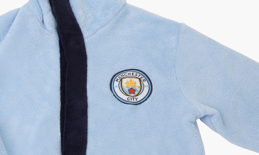 Image 17: Boys' Football Dressing Gown