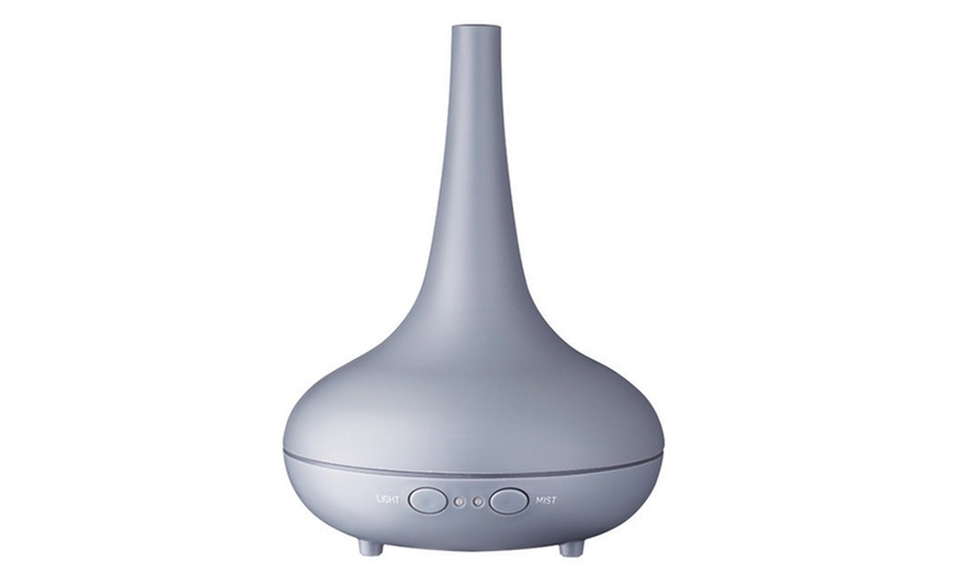 Image 9: Aroma Diffuser with Essential Oil