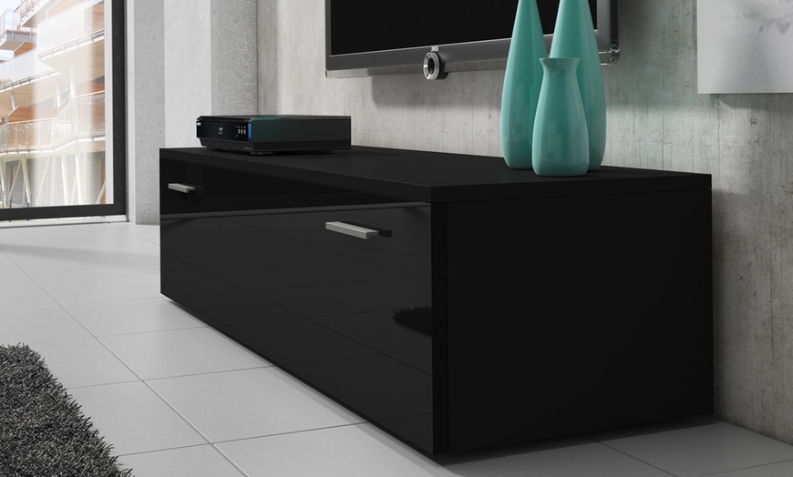 Image 9: Boston TV Unit