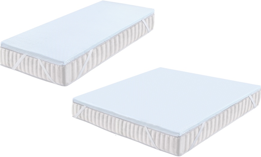 Image 1: 1 o 2 topper in memory foam Fresco