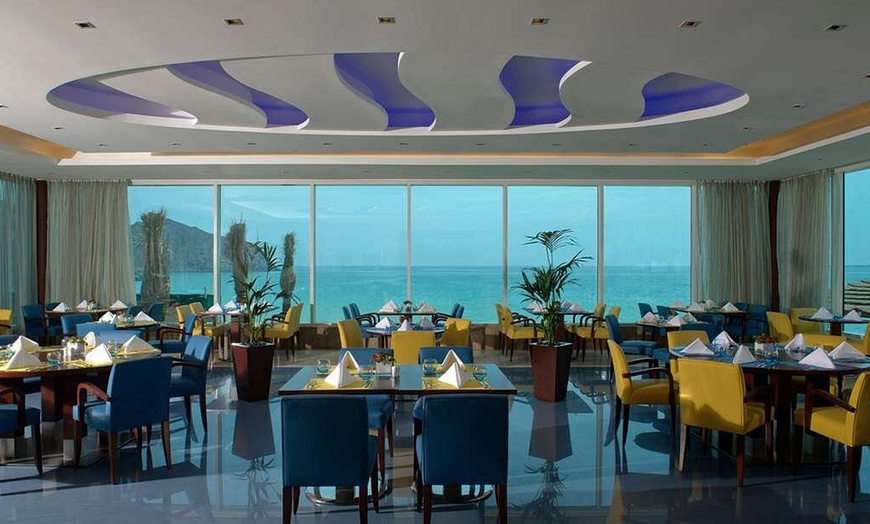 Image 7: Escape to a beachfront paradise with a delicious breakfast buffet