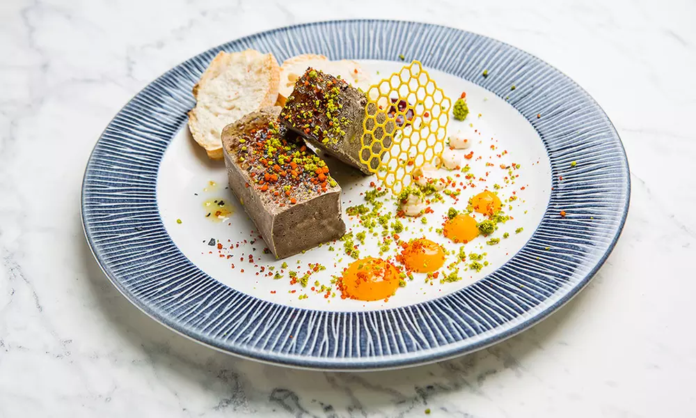 Cocina sevillana auténtica para 2 personas en La Despensa de Molviedro