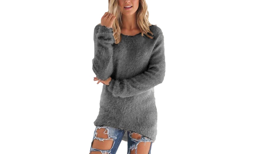 Image 9: Women's Fluffy Sweater