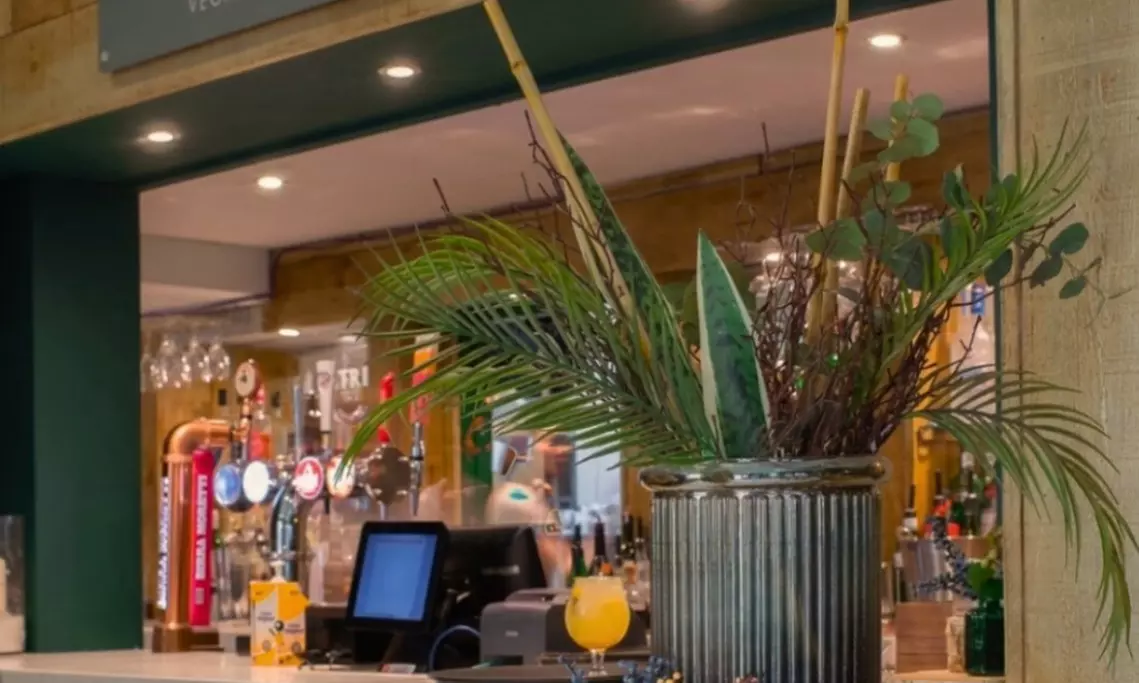 Celebrate Valentine’s Day: Charming Afternoon Tea with Prosecco