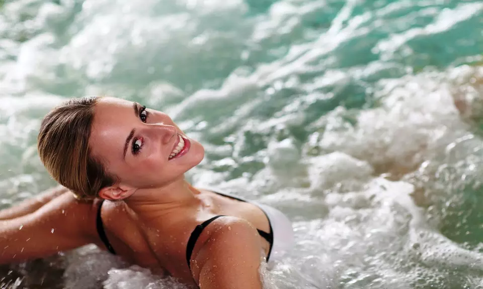 Erzgebirge: Doppelzimmer für Zwei inkl. Halbpension, Bademantel und Sauna im Ferienhotel Markersbach - Primary Image