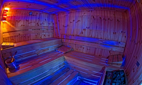 Percorso Relax di coppia, camera day use, frutta e Prosecco all'Hotel Villa Luisa Wellness (sconto fino a 58%)