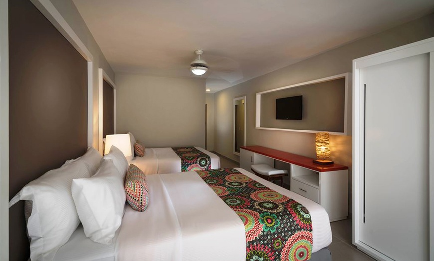 Image 8: ✈ 10-17 T. Karibik für 2 mit Flug, Transfer, All Inclusive im 4*Hotel