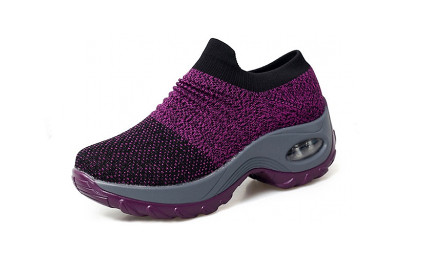 Image 5: Breathable Bubble Trainers