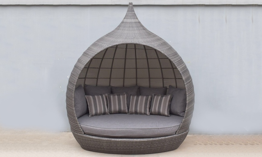 Image 1: Bali Outdoor Daybed