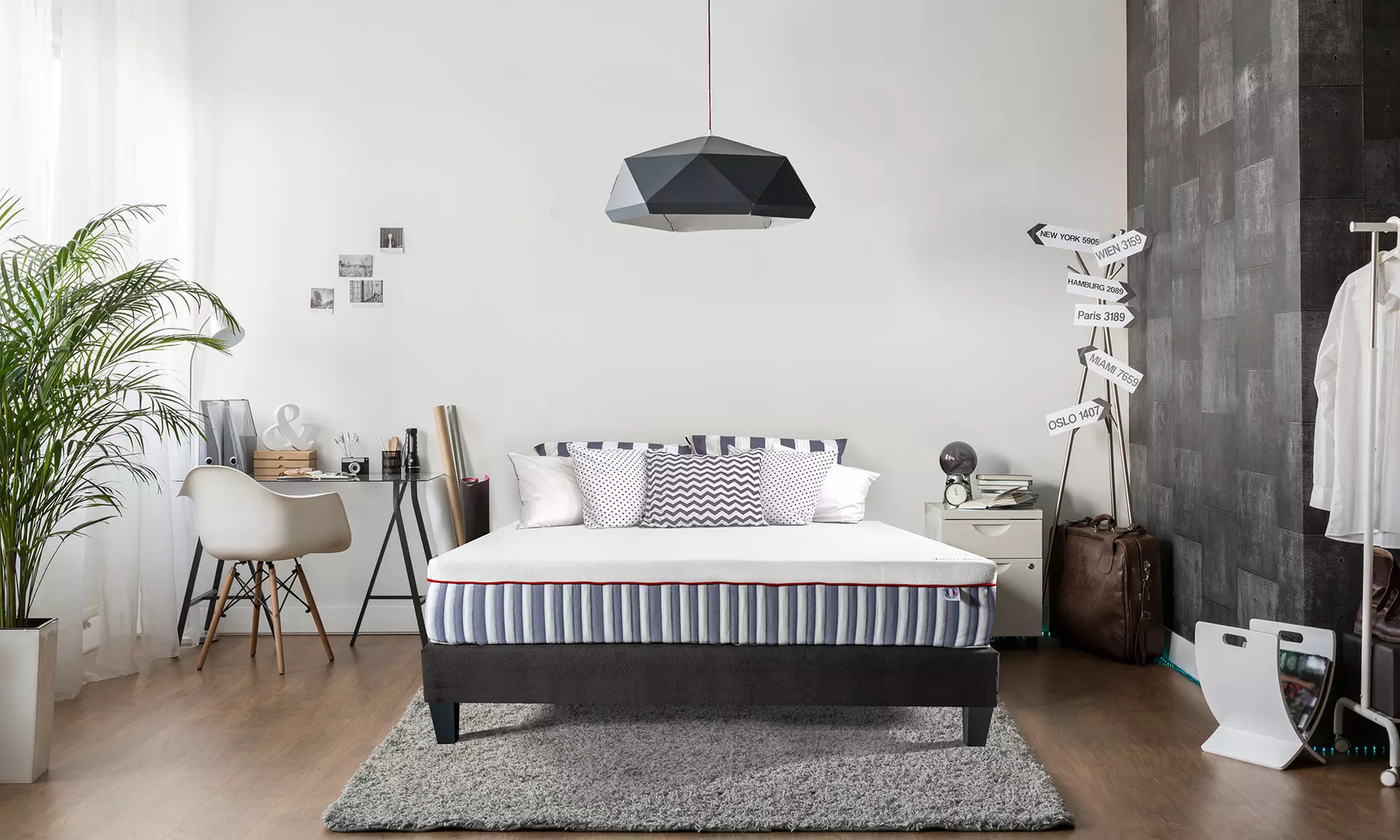 Matelas "Cocon", 24 cm, multi-technologies, mousse mémoire forme et mousse Hypersoft, déhoussable, fabrication française - Primary Image