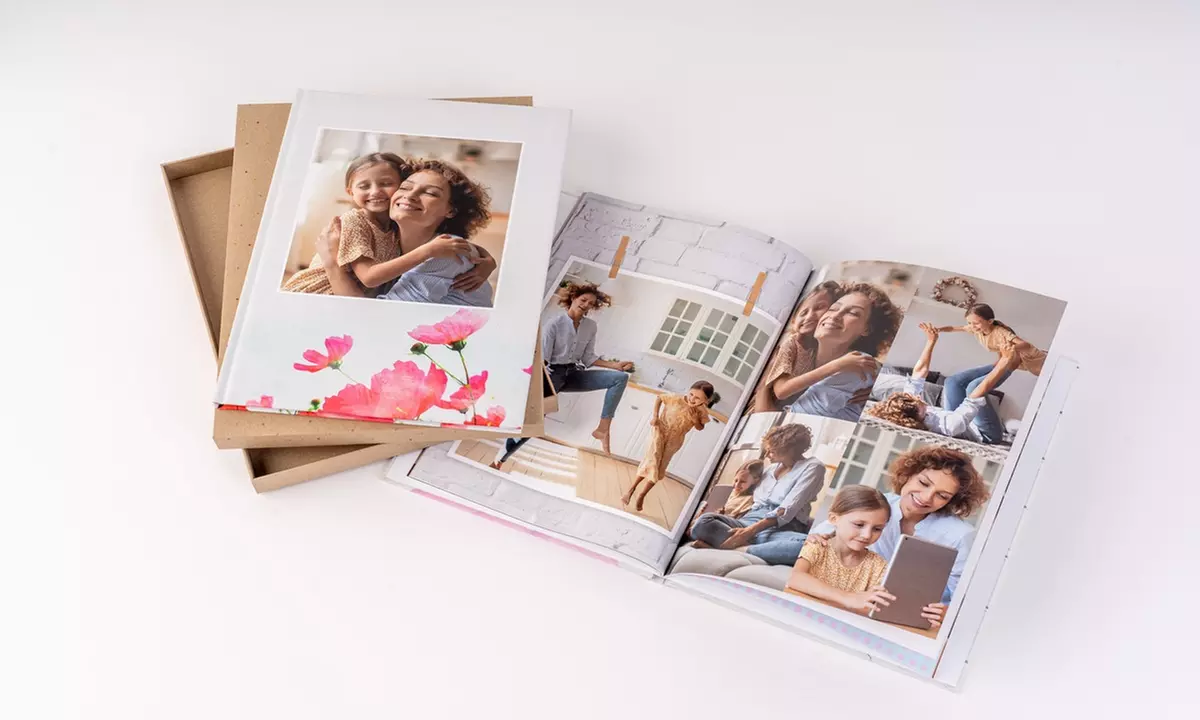 Przenieś wspomnienia na papier: Fotoksiążka w pudełku prezentowym