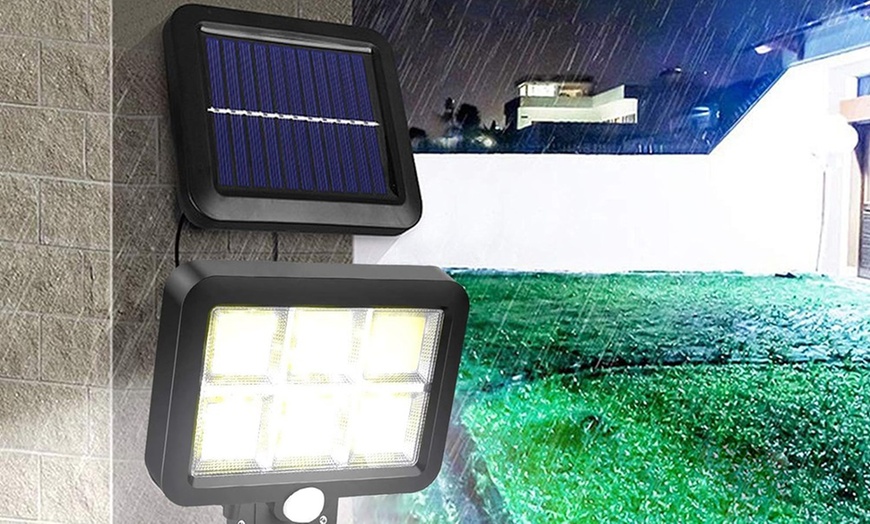 Image 3: 1x oder 3x LED-Solar-Wandleuchte