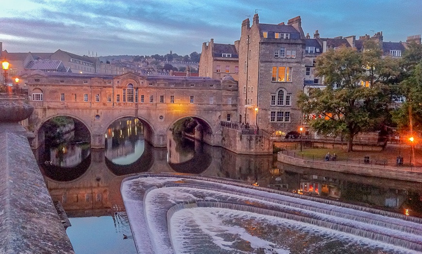 Image 2: Stonehenge, Bath & English Countryside Tour
