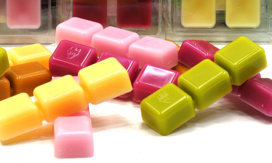 Image 2: 30 Yankee Candle Wax Melt Cubes