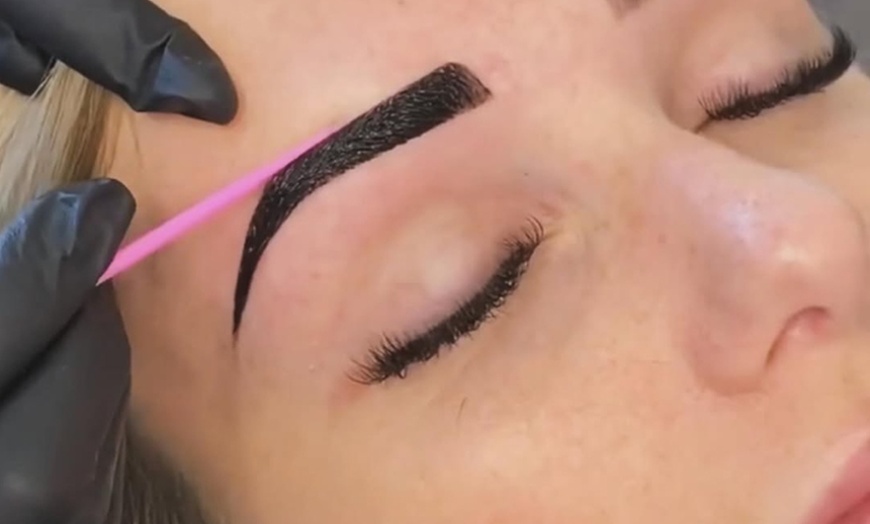 Image 14: Zahnschmuck mit Swarovski®-Kristallen, Lashlifting oder Browlifting