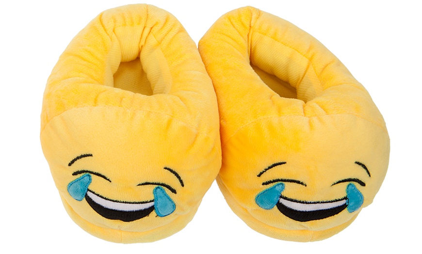 Image 4: Emoji Kids' Slippers