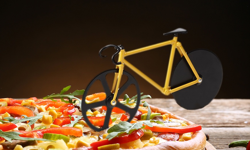 Image 6: Bike-Shaped Pizza Cutter