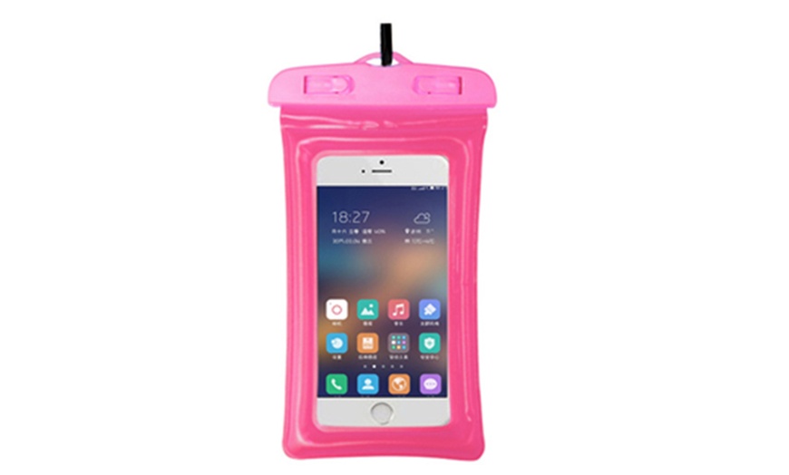 Image 6: Waterproof Phone Protection Cover Bag