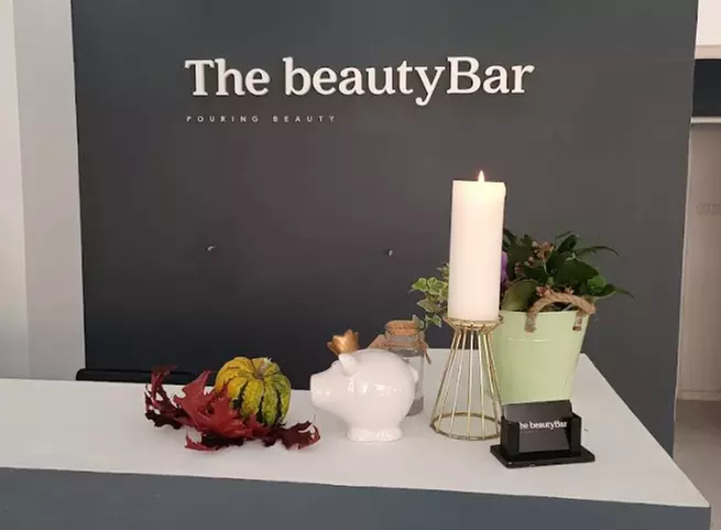 Beauty-Paket mit Microneedling & Gesichtsreinigung für 1 Person