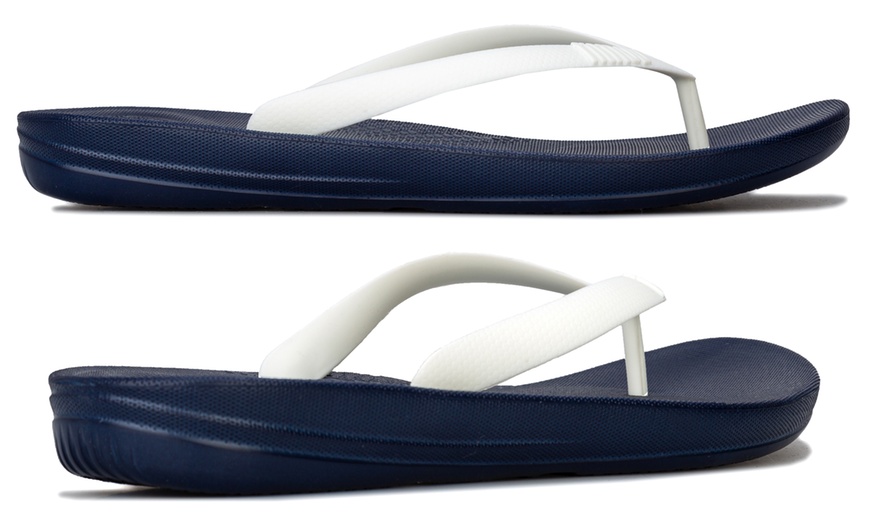 Image 3: Sandals and Flip-Flops