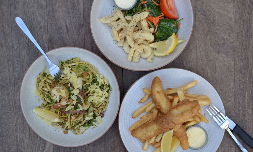 Image 2: Seafood Platter + Bread and Wine