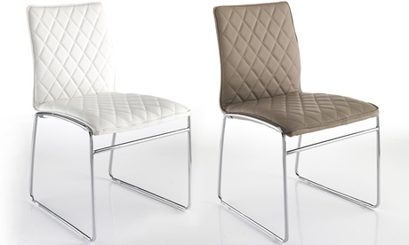 Set di 4 sedie Mesh con rivestimento in pelle sintetica disponibile in 2 colori