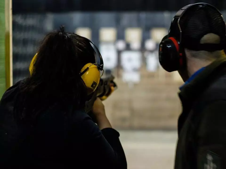 Karta podarunkowa ważna 12 miesięcy na usługi w Strzelnicy Colt