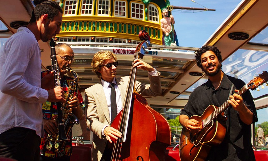 Image 1: Amsterdamse grachtenrondvaart met live jazz en onbeperkte drankjes