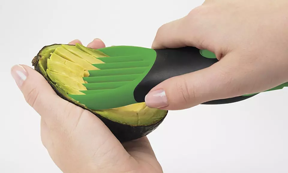 1 ou 2 ustensiles pour avocat 3 en 1: dénoyaute, épluche et coupe en tranche - Second Medium