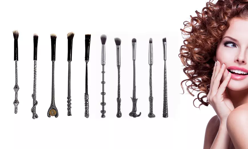 Image 1: Sets de 10 pinceaux de maquillage sur le thème d'Harry Potter