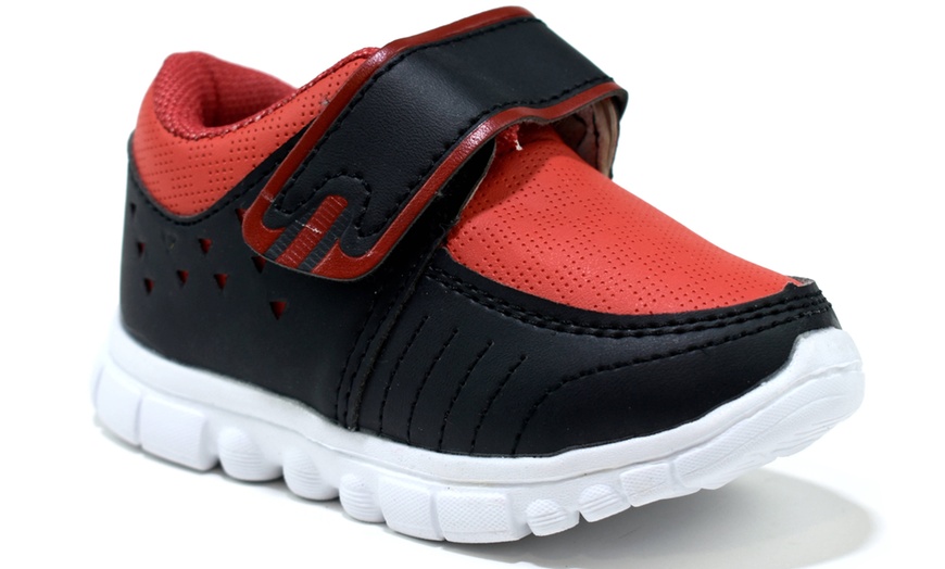 Image 3: Kids' Hook-and-Loop Trainers