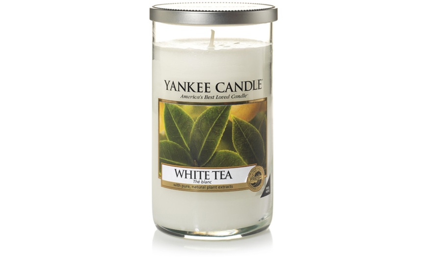 Image 4: Yankee Medium Decor Pillar Candle