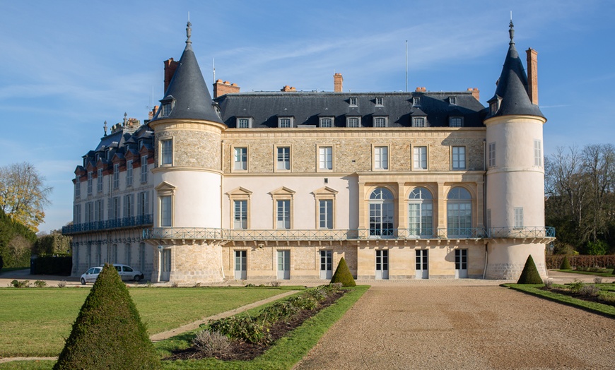 Image 13: Île-de-France : chambre double avec petit-déjeuner