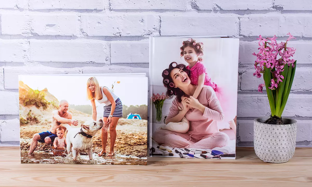 Jusqu'à 3 livres photo A4 personnalisables de 28, 40 ou 60 pages sur Colorland dès 8,95 € (jusqu'à 71% de réduction) - Primary Image