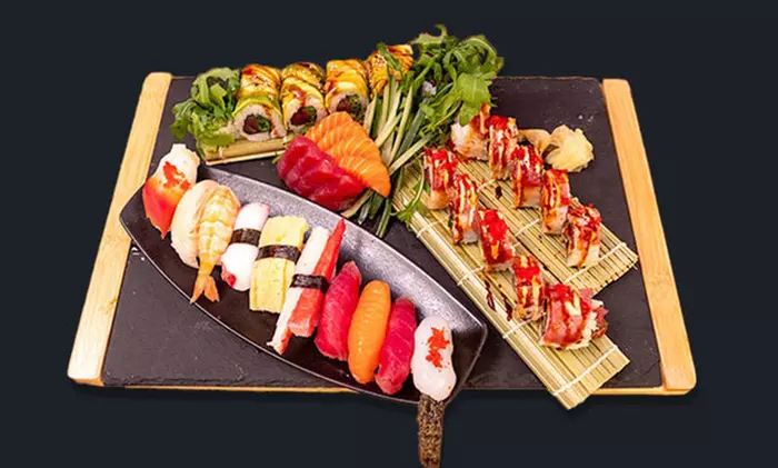 3-Gänge Candlelight-Sushi-Menü inkl. je 1 Glas Wein für 2 Personen