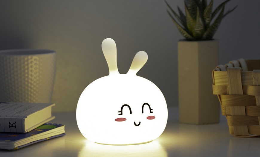 Image 7: Silicone Night Light for Children