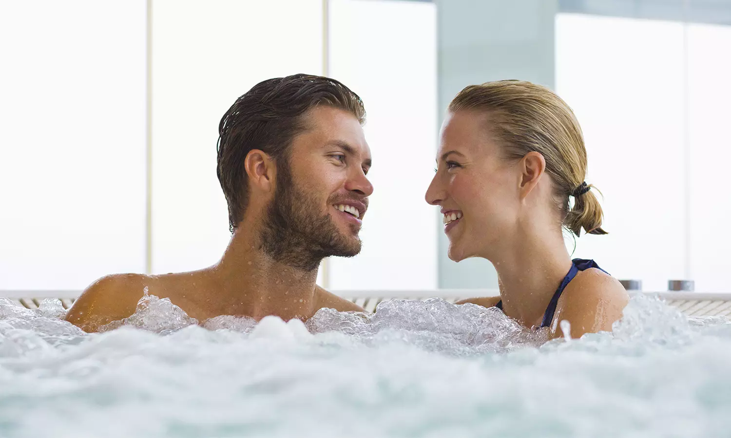 Saint-Nazaire : séjour pour 2 personnes en chambre confort avec petit-déjeuner, dîner ou accès Spa à l'Hôtel Aquilon - Primary Image