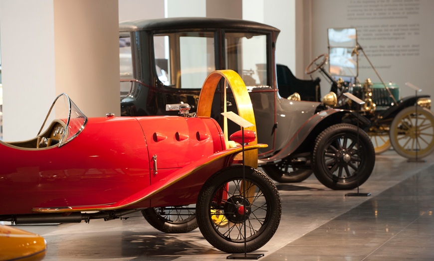 Image 13: Entradas para el Museo Automovilístico de Málaga