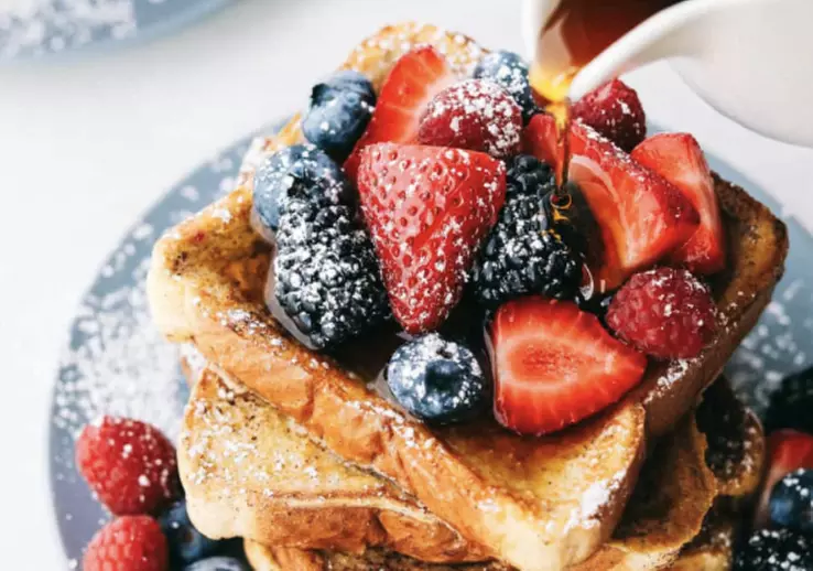 Enjoy Diner Fare with Breakfast, Lunch & Dinner Options
