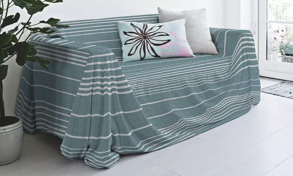 Sofabezug und Tagesdecke aus natürlicher recycelter Baumwolle
